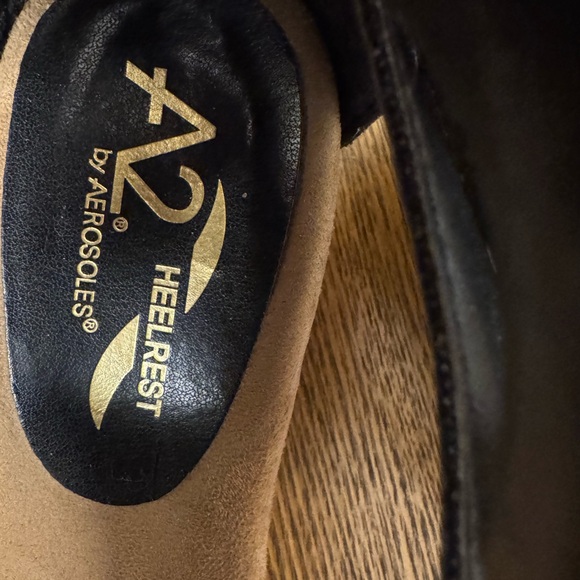 AEROSOLES Black and Brown Wedge Sandals Size 8.5 - Picture 6 of 16